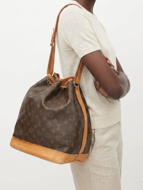 Louis Vuitton Handbags - Louis Vuitton Monogram Noe Shoulder Bag